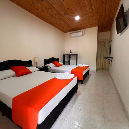 Hotel Colonial วิลญาเวียคา ภายนอก รูปภาพ