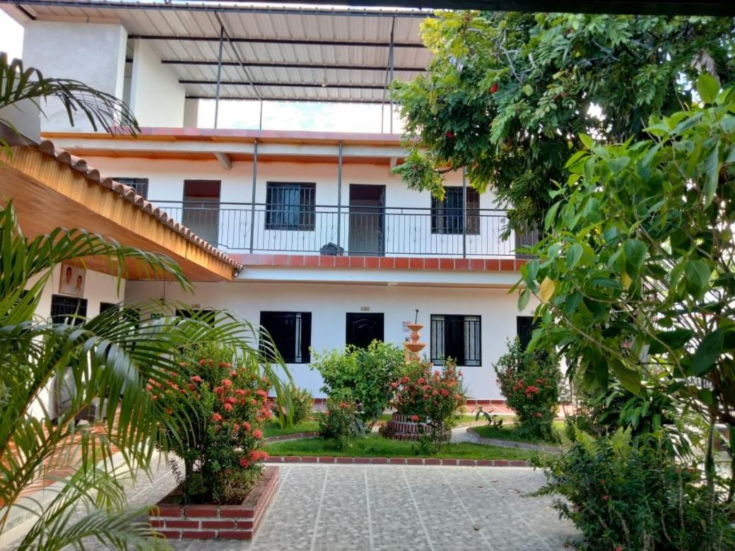 Hotel Colonial วิลญาเวียคา ภายนอก รูปภาพ