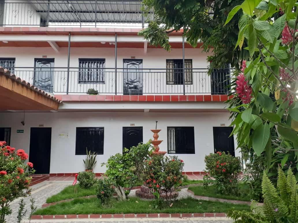 Hotel Colonial วิลญาเวียคา ภายนอก รูปภาพ